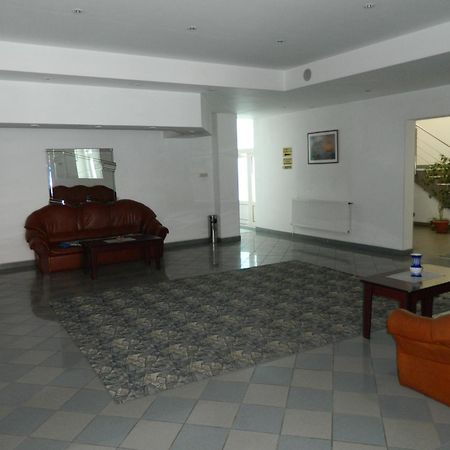 Hotel Iris Tîrnăveni Zewnętrze zdjęcie